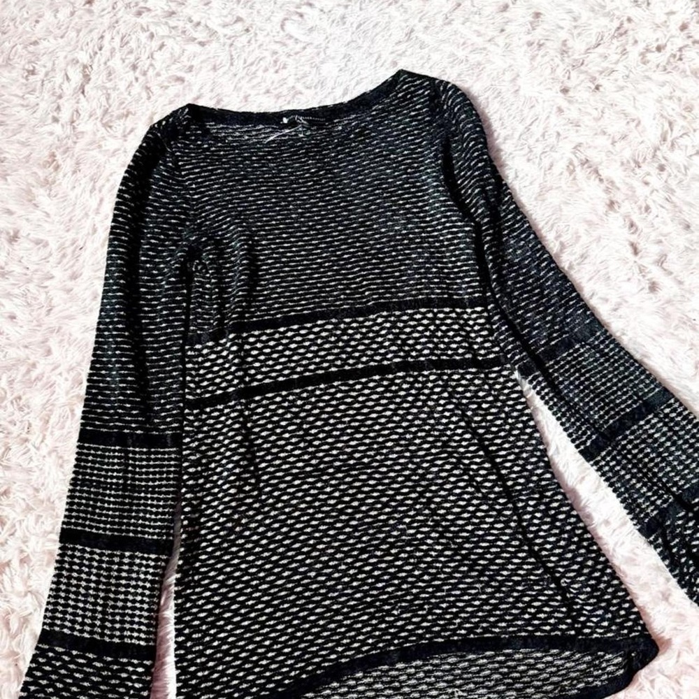 Metallic Textured Retro Whimsygoth Groovy Statement Bell Sleeve Tunic Womens‎ S